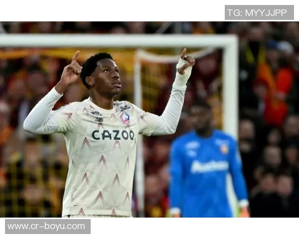 空霸范戴克34岁本赛季头球解围突破100次成五大联赛首位球员