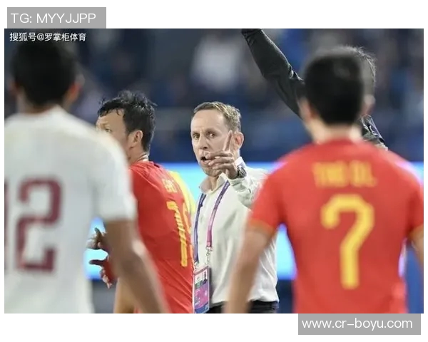 状态低迷表现不佳三球14中4三分7中2仅得11分6板4助失误与犯规频繁