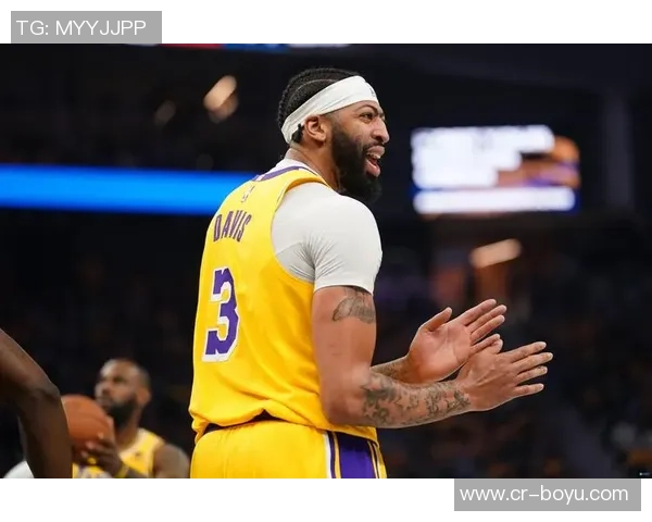 浓眉谈球队精神:信任与竞争并重展现团队凝聚力与斗志 浓眉谈球队精神:信任与竞争并重展现团队凝聚力与斗志