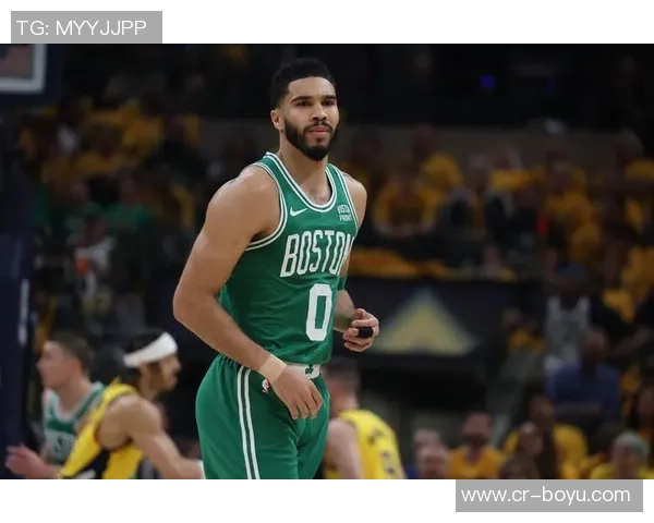 布朗称赞塔图姆积极参与客场比赛展现出色团队精神