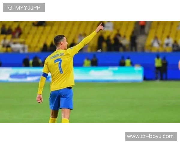 特朗普与C罗踢球的AI视频引发热议他既聪明又酷的形象令人惊叹